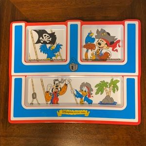 Disneyland Paris children’s resort plate